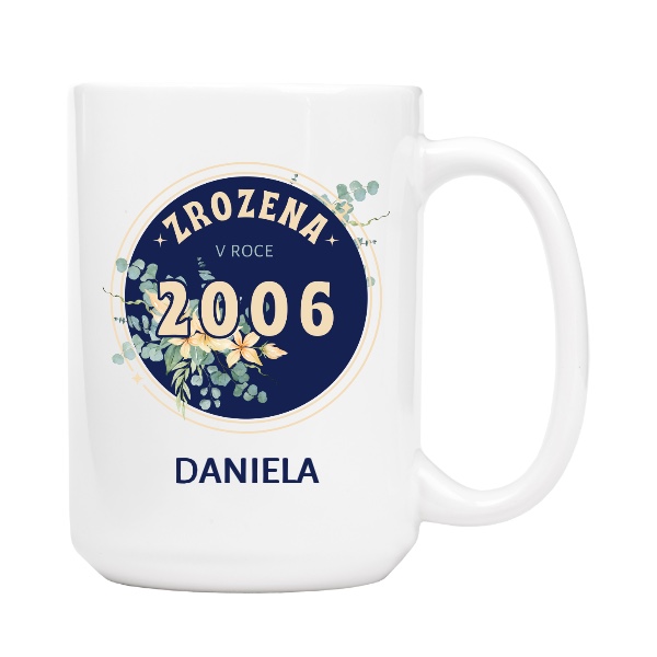 Hrnek velký bílý s potiskem Zrozena v roce 2006 boho kytice se jménem